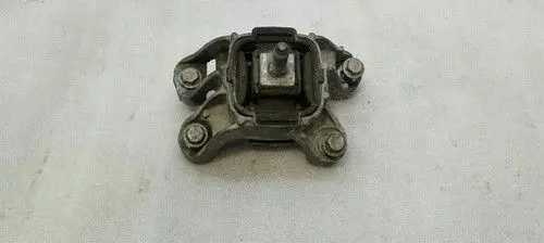 Mercedes-Benz E AMG W211 Gearbox mount 6784355