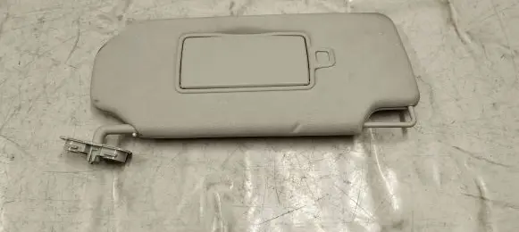 Volvo XC90 Sun visor