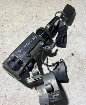 Opel Insignia A Ignition lock 25799293 8310011027