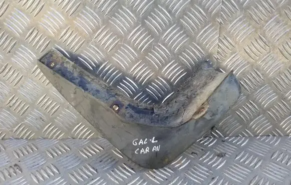 Toyota Avensis T220 Rear mudguard 