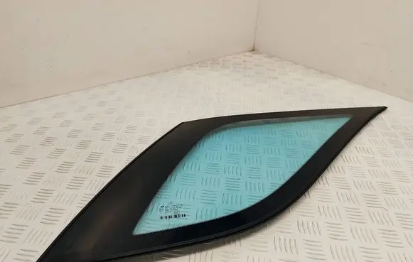 Mercedes-Benz ML W164 Rear side window 43R000004