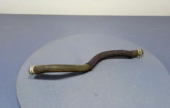Ford Mustang I Engine coolant pipe/hose LJ9318D481BB