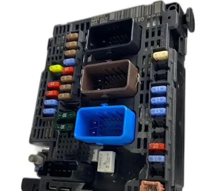 Citroen C4 II Fuse box set 9677987180 AB1