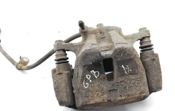 Toyota Prius+ (ZVW40) Front brake caliper