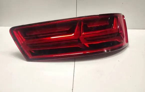 Audi Q7 4M Rear/tail lights 4M0945094E 20900202
