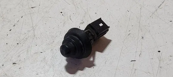 Dacia Sandero II Front door sensor 7700427640B