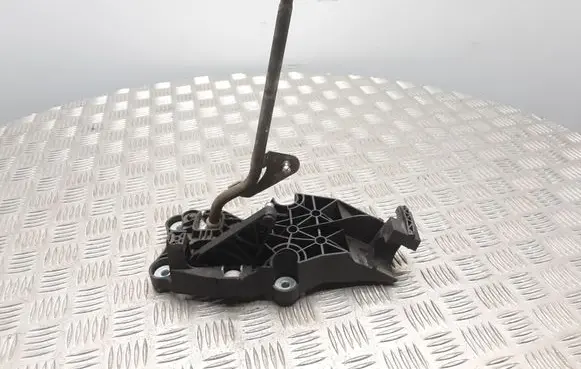 Mazda 2 Gear shifter/selector 3S6R7C453AF
