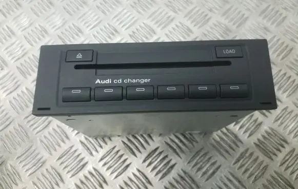 Audi A3 S3 A3 Sportback 8P CD/DVD changer 8E0035111D