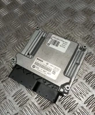 BMW 1 E81 E87 Engine control unit/module 7807827 0281013536