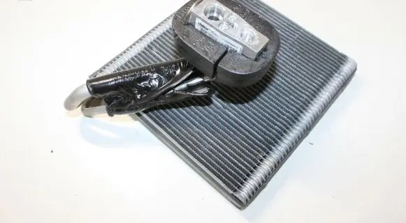 Audi A3 S3 8V Air conditioning (A/C) expansion valve 5Q0820679D