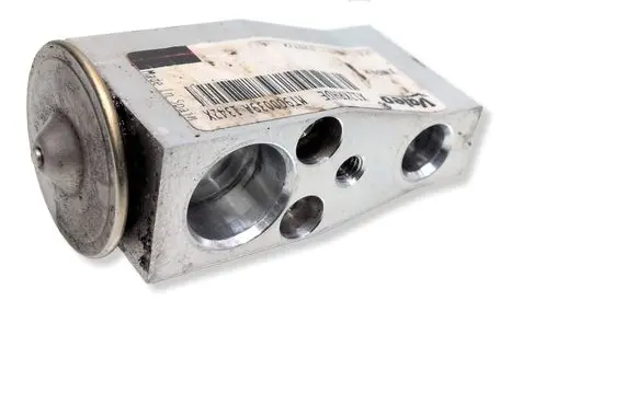 Nissan Leaf II (ZE1) Air conditioning (A/C) expansion valve T1023300PA MT900039A R134B3D20