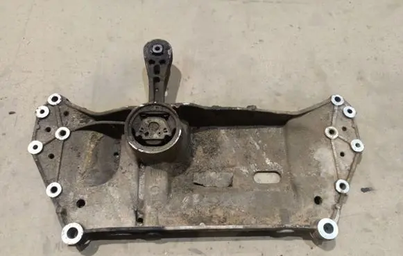 Seat Leon (1P) Front subframe