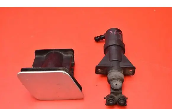 Audi A4 S4 B5 8D Windshield washer spray nozzle 