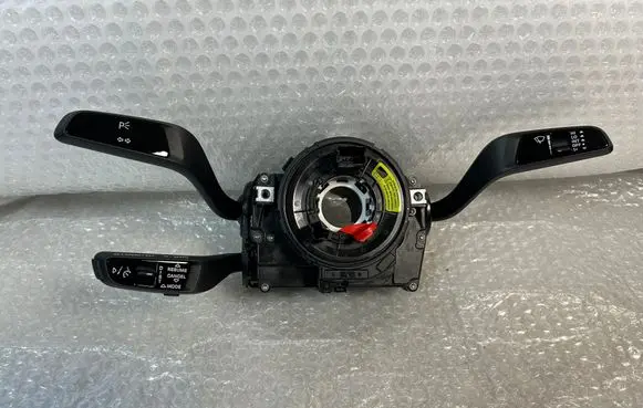 Wiper turn signal indicator stalk/switch