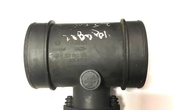 Chrysler Voyager Mass air flow meter 0281002132 4861076