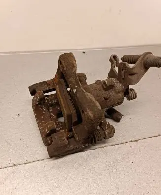 Skoda Octavia Mk3 (5E) Rear brake caliper