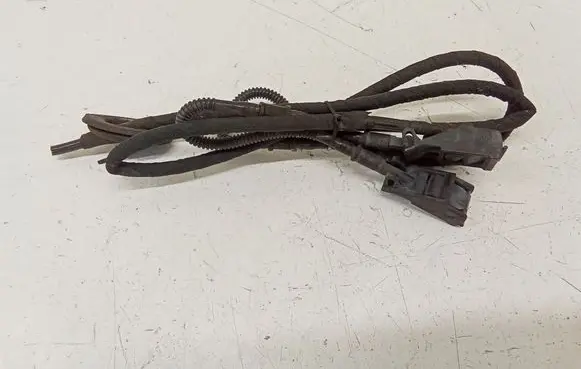 Volkswagen Golf IV Windshield washer spray nozzle 6E09559