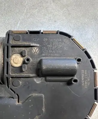 Volkswagen PASSAT B6 Wiper motor 3C2955119