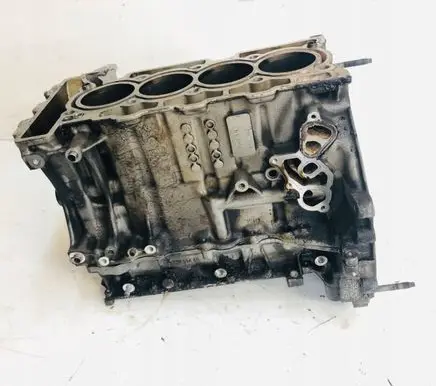 Peugeot 3008 I Engine block 
