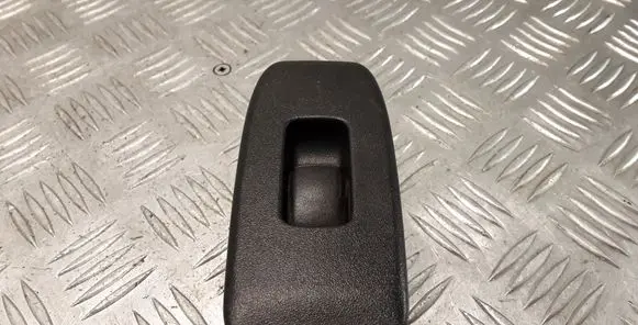 Mitsubishi Pajero Electric window control switch MR444892 MR445659