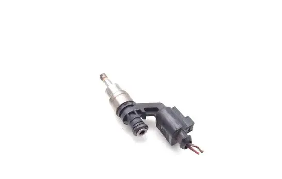 Volkswagen Golf V Fuel injector 03C906036A 0261500016