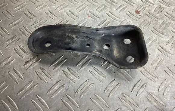 Volkswagen Tiguan Other front suspension part 5Q0199518E