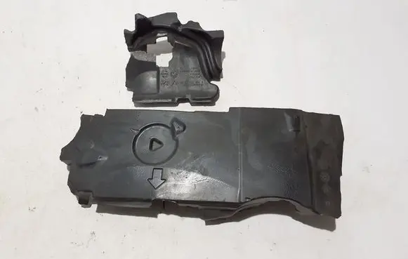 Mercedes-Benz GLE W167 Other engine bay part A2562265800