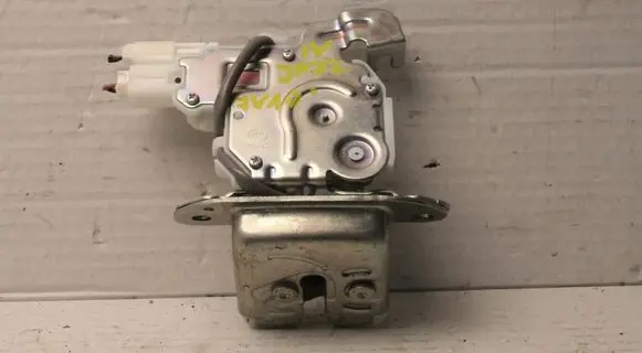 Honda Jazz Tailgate/trunk/boot lock/catch/latch
