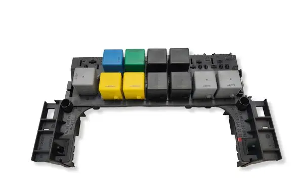 Mercedes-Benz B W245 Fuse module A1695450001