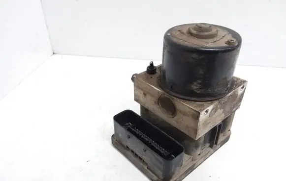 Volkswagen Golf IV ABS Pump 1C0907379C 1J0614117E
