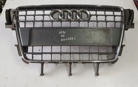 Audi A5 8T 8F Front bumper upper radiator grill 8T0853651E