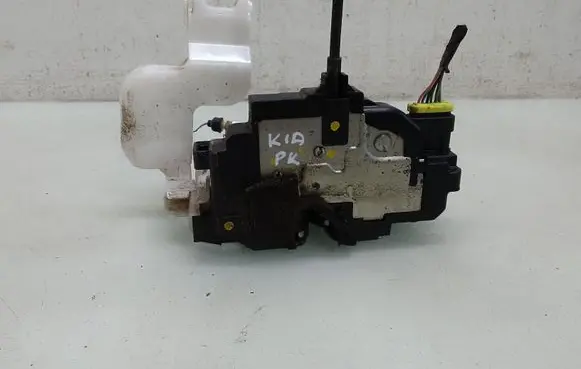 KIA Ceed Front door lock