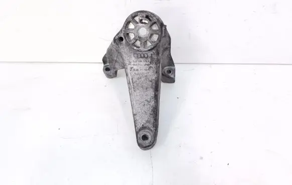 Audi Q7 4L Engine mounting bracket 7L8199308F