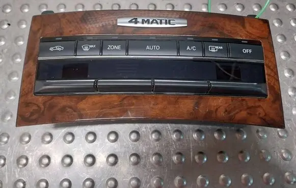 Mercedes-Benz E W212 Climate control unit A2129002814 A2126807407