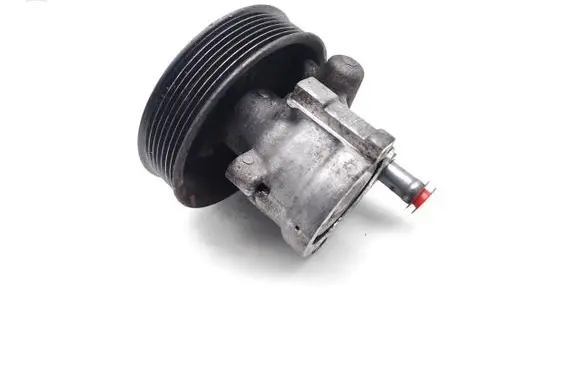 Opel Vivaro Power steering pump 8200024738 26146338RR 8200838037