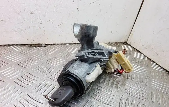 Toyota MR2 (W30) III Ignition lock 45020171 1033B
