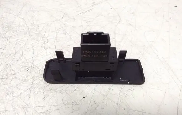 Volkswagen Tiguan Passenger airbag on/off switch 5M0919234B