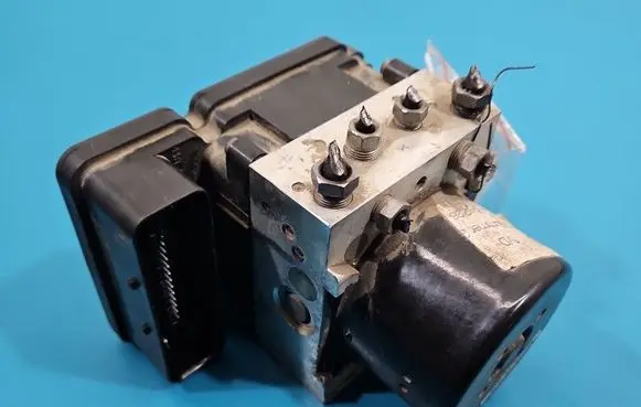 Ford Focus ABS Pump BV612C405AE IMPRK1546797