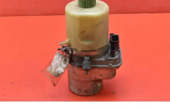 Skoda Roomster (5J) Power steering pump 6R0423156A