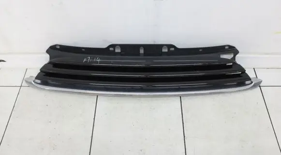 Mini One - Cooper Clubman R55 Front bumper upper radiator grill