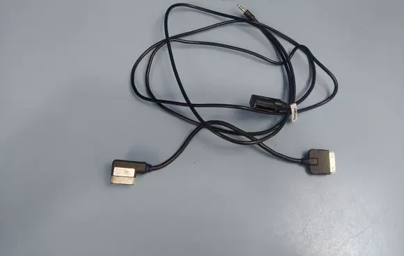 Audi A4 S4 B8 8K AUX in-socket connector 4F0051510K
