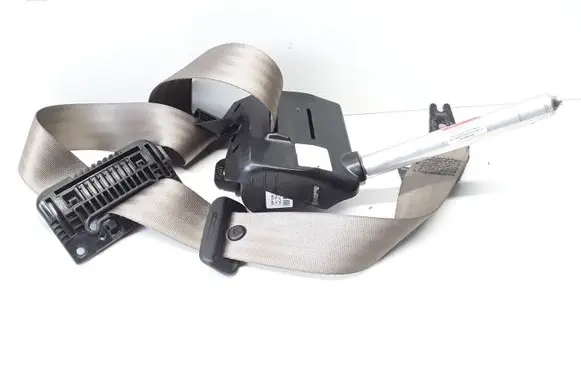 Volvo V70 Middle seatbelt (rear) 6061539L0
