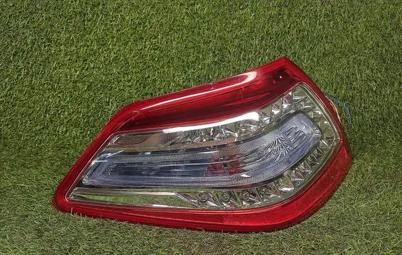 Nissan Teana Rear/tail lights P7271