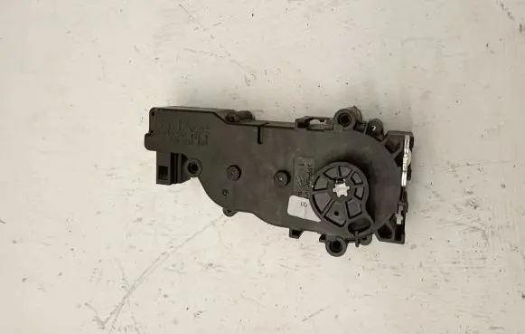 Mercedes-Benz CLS C218 X218 Tailgate/trunk/boot lift motor A2047500060