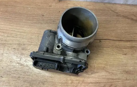 Volvo S90, V90 Throttle body valve 31293930