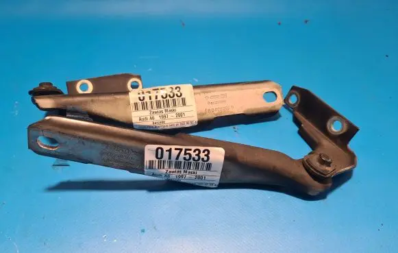 Audi A6 S6 C5 4B Engine bonnet/hood hinges 4B0823301D