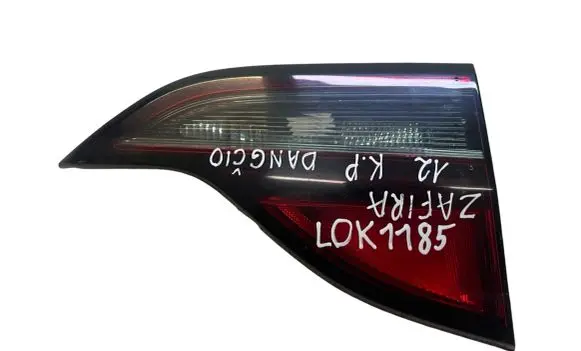 Tailgate rear/tail lights