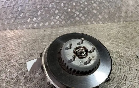 Land Rover Evoque II Rear wheel hub GK724K327AB