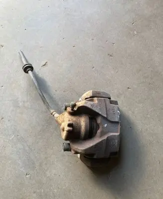 Renault Captur Front brake caliper