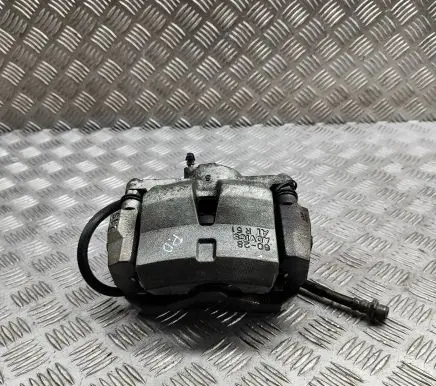 Lexus UX Front brake caliper 4773076010
